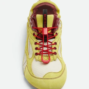 Orbit Flash Sneaker