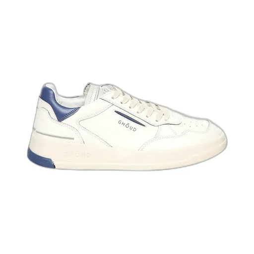 Tweener Sneakers