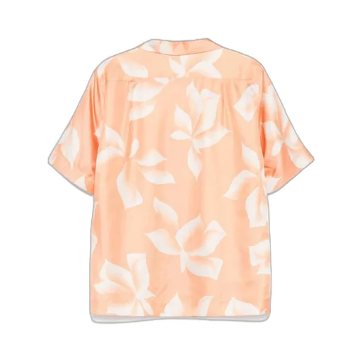 Short-Sleeved Shirt