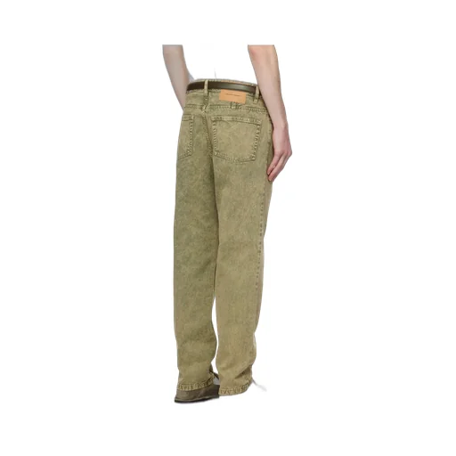 Belt-Loop Jeans