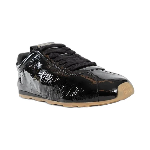 Round-Head Sneakers