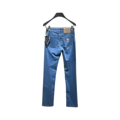 Belt-Loop Jeans