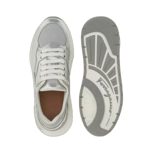 Logo Sneakers