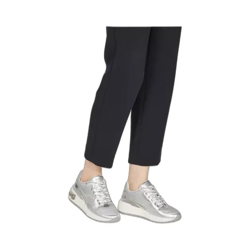Logo Sneakers