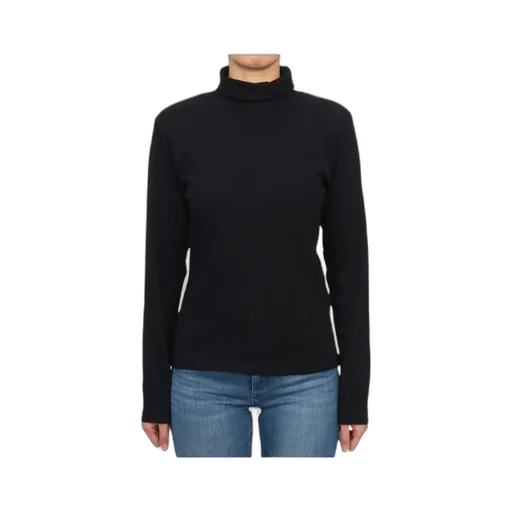 Long-Sleeved T-Shirt