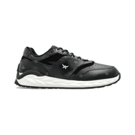 Round-Head Sneakers