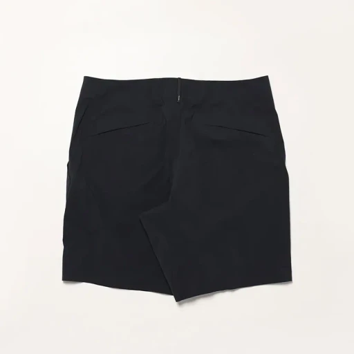 Indisce Short