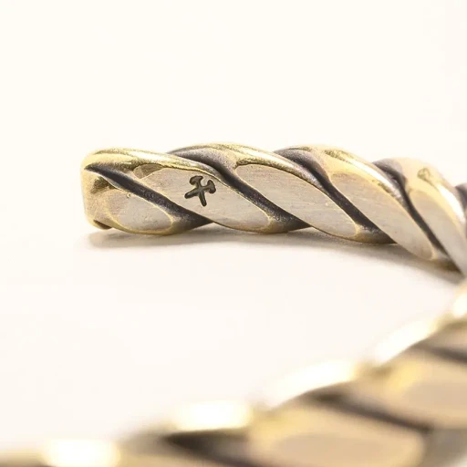 Heavyweight Plait Cuff - American Brass