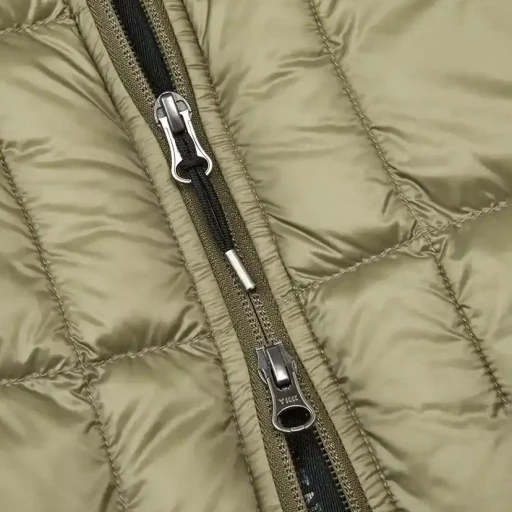 Bassia Hooded