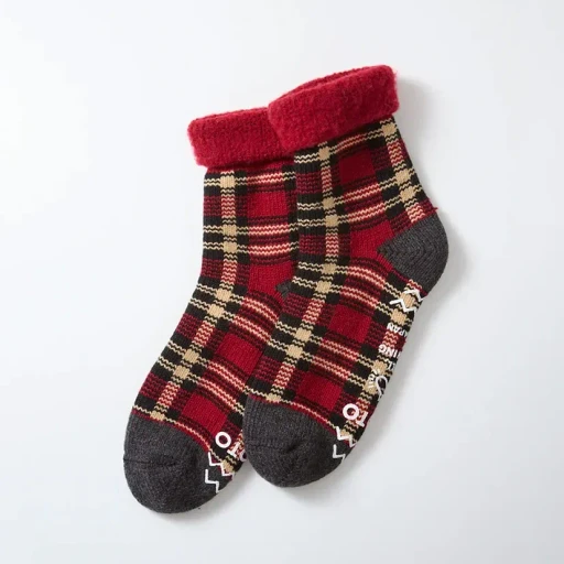 Comfy Room Socks Check