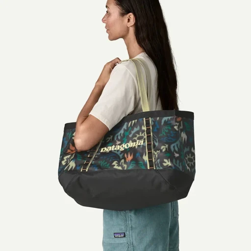 Black Hole Tote 25L