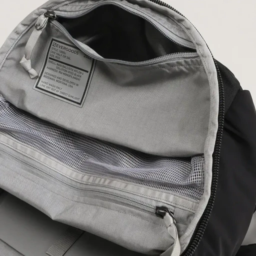 Civic Half Zip 26L
