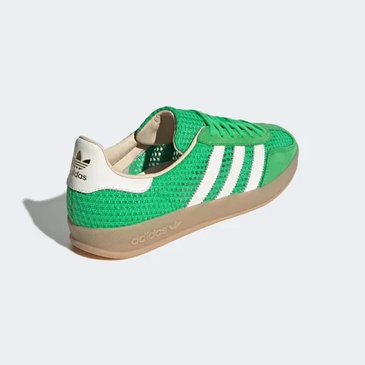 Gazelle Indoor