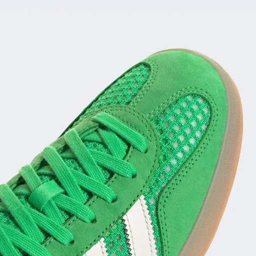 Gazelle Indoor