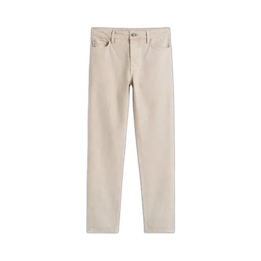 Belt-Loop Jeans