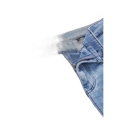Belt-Loop Jeans