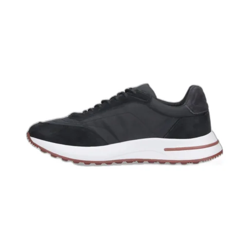 Round-Head Sneakers