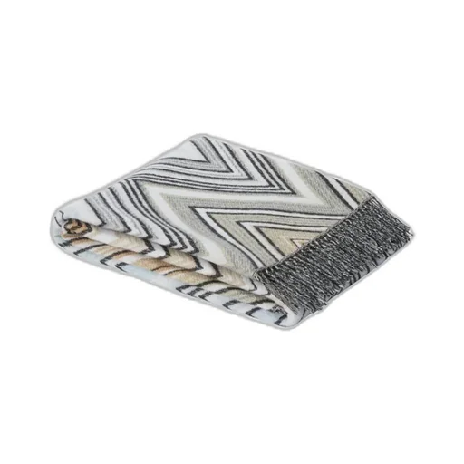 Zigzag-Design Blanket