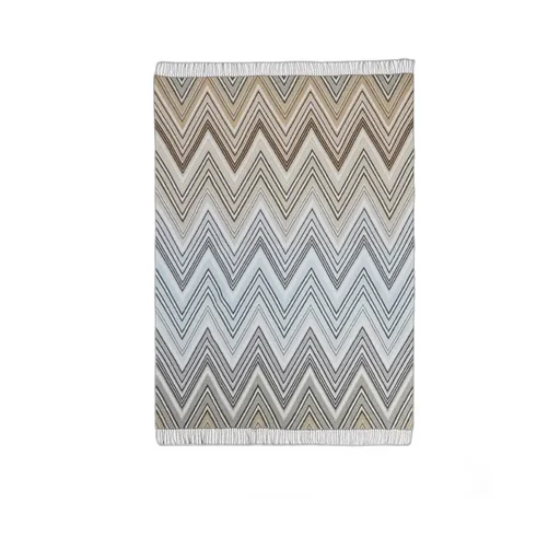 Zigzag-Design Blanket