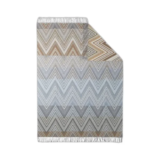 Zigzag-Design Blanket