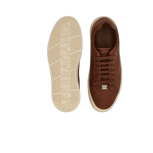 Low-Top Trainers