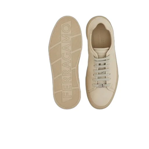 Low-Top Trainers
