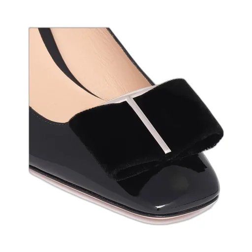 Tom Ford T-Plaque Bow Detailed Pumps