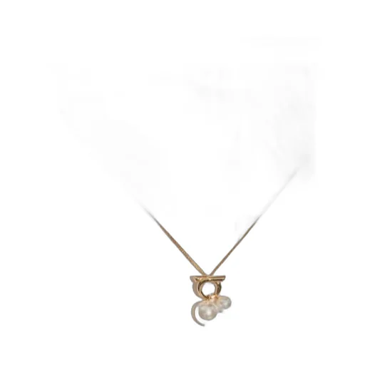 Pearl Pendant Necklace