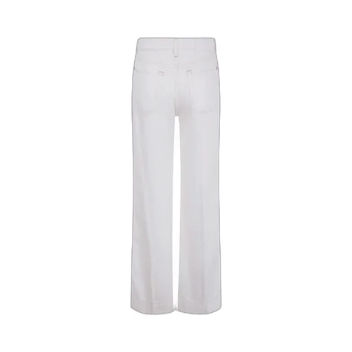 High-Waist Jeans
