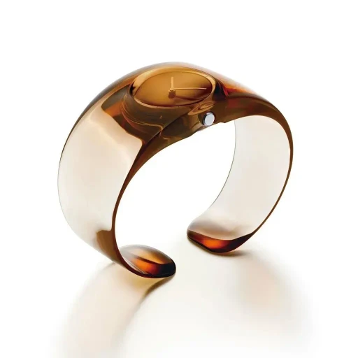 O　Designed By Tokujin Yoshioka