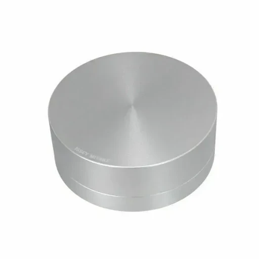 To　Designed By Tokujin Yoshioka