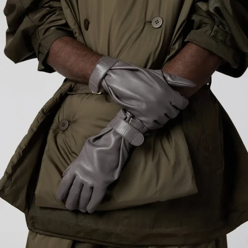 Pigeon Gloves