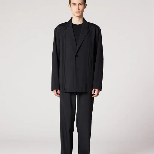 Air Pleats Black