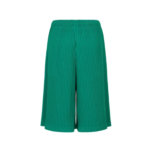 Sweats Pleats