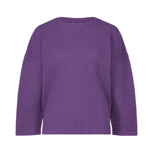 Sweats Pleats