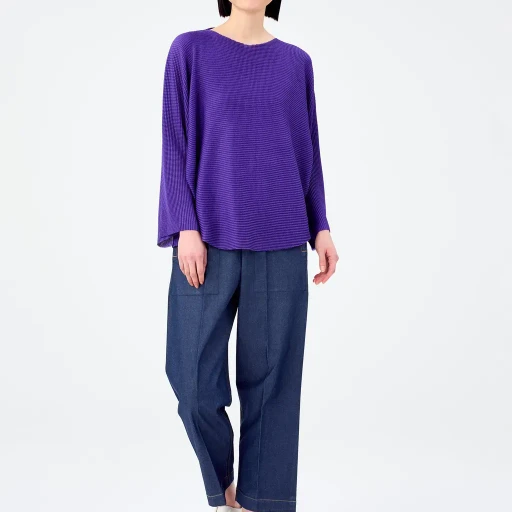 Curve Knit Stretch Pleats