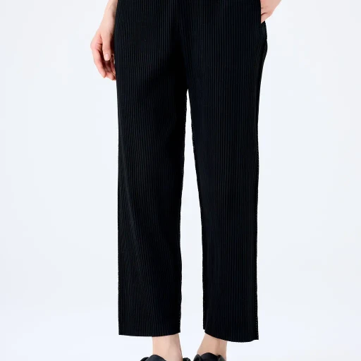 Fine Knit Pleats Black