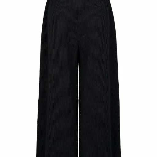 Fine Knit Pleats Black
