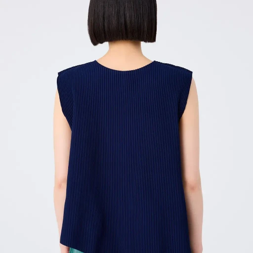 Aurora Pleats