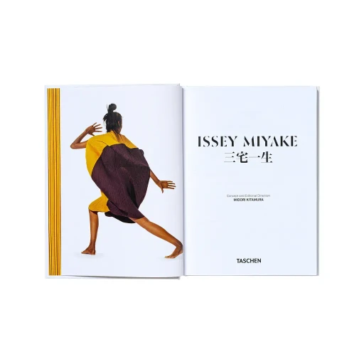 『Issey Miyake 45Th Ed.』（Taschen）
