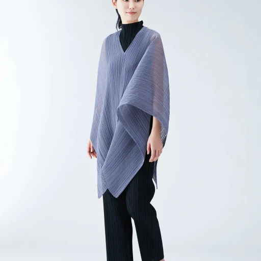 Basic Madame-T Small