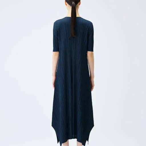 Mellow Pleats