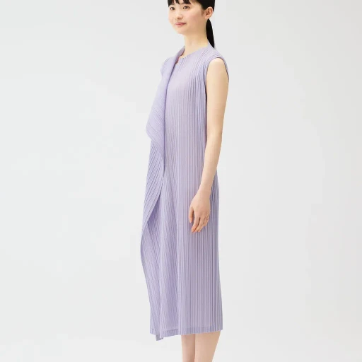 Ramie Pleats
