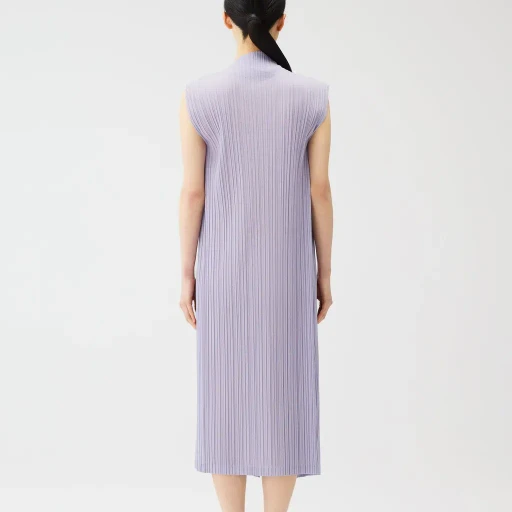 Ramie Pleats