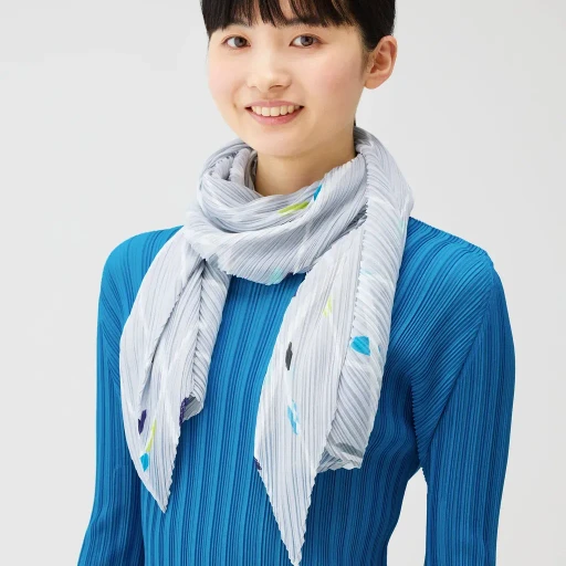 Crossing Dots Scarf