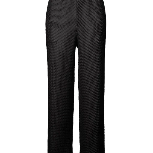 Sleek Pleats