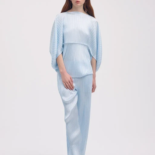 Glossed Metal Pleats