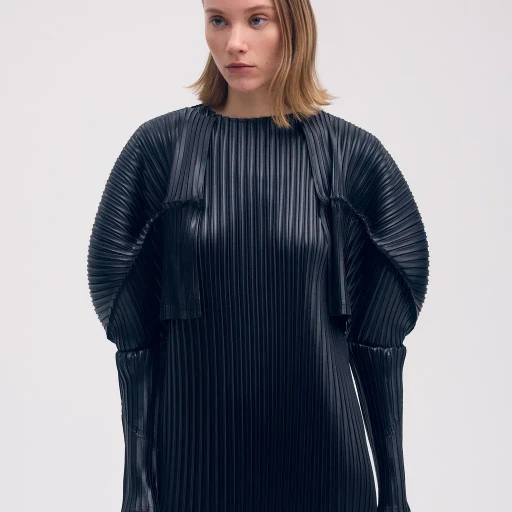 Glossed Metal Pleats
