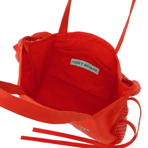 Living Tote