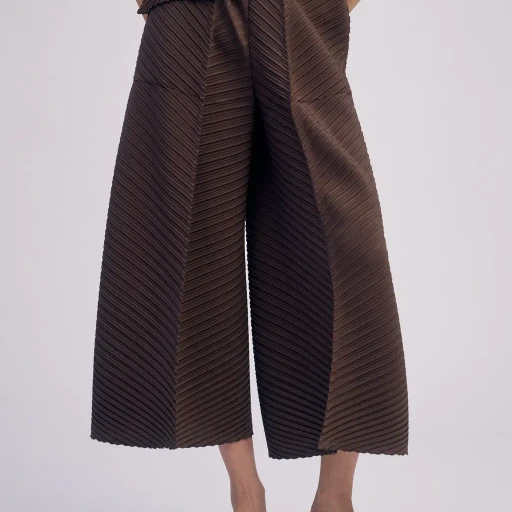 Plaster Pleats Solid